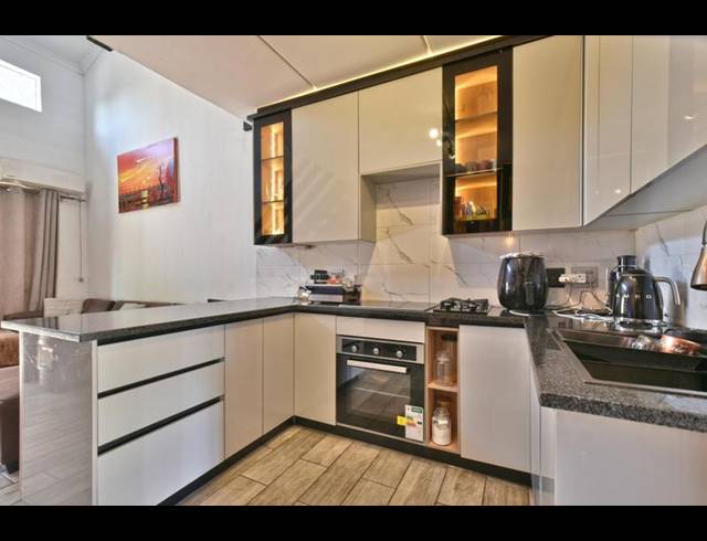 2 BEDROOM TOWNHOUSE FOR SALE IN HONEYDEW